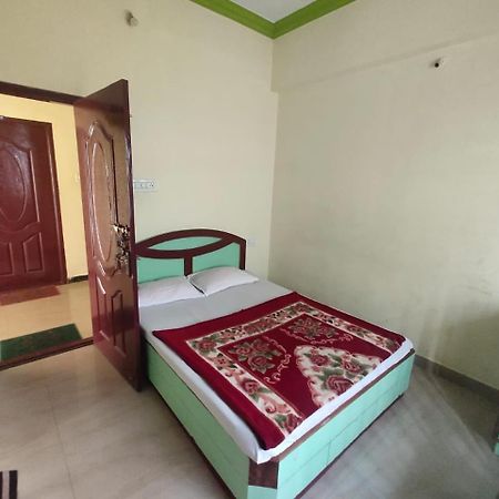 Hotel Ruchi Yercaud Esterno foto