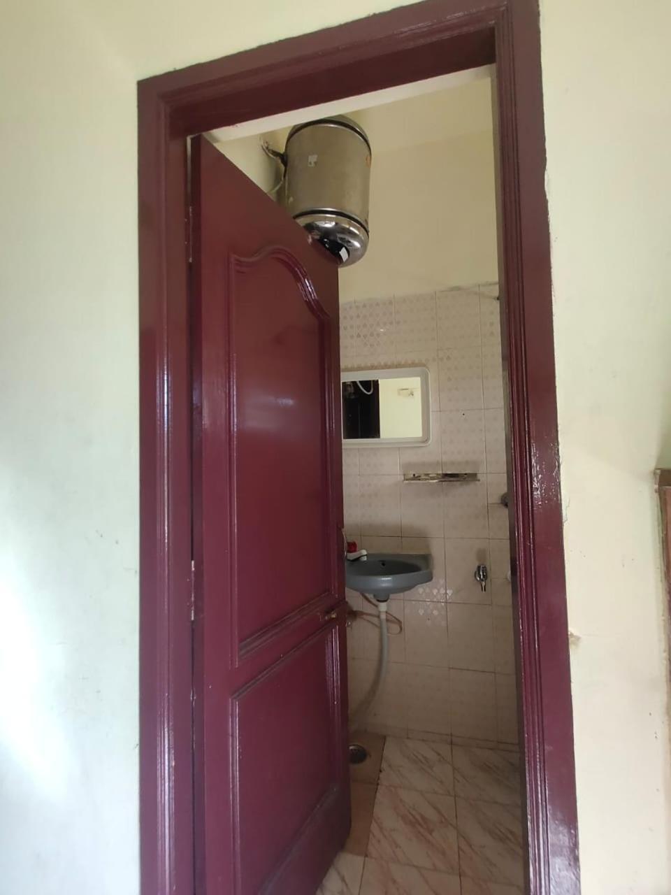 Hotel Ruchi Yercaud Esterno foto