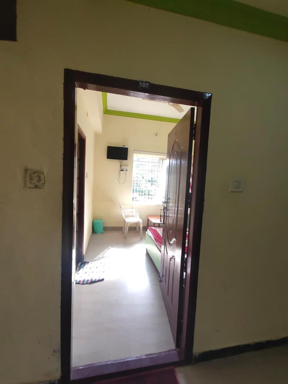 Hotel Ruchi Yercaud Esterno foto